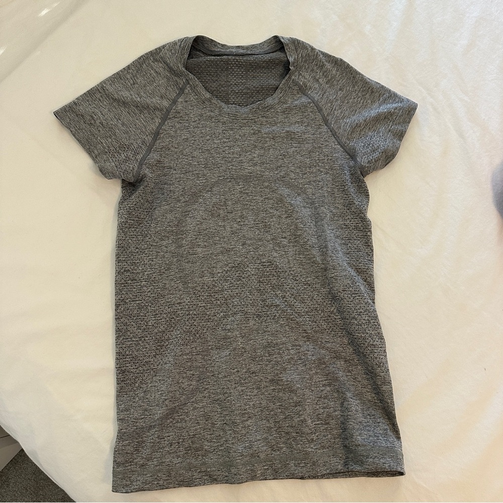 Lululemon swiftly short sleeve tee